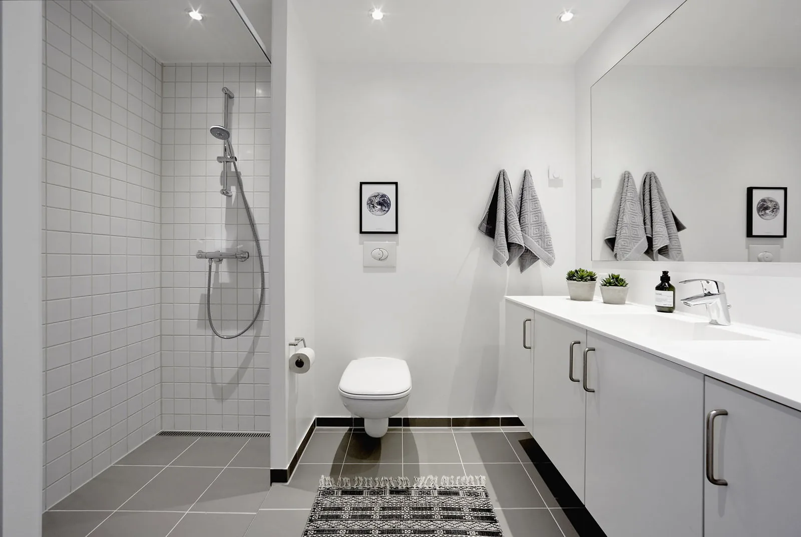 5-room apartment with a balcony in 2300 København image 3