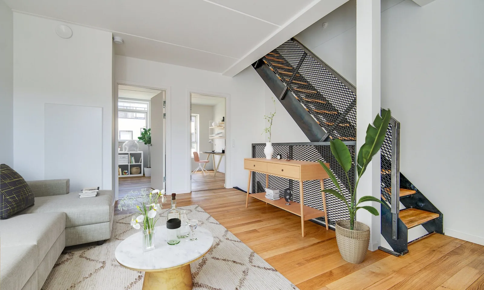 5-room townhouse with parking in 2300 København S image 2