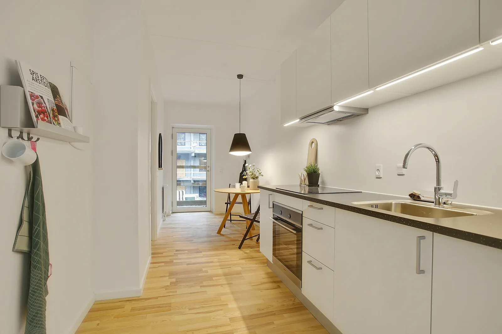 2-room apartment in 9000 Ålborg image 2
