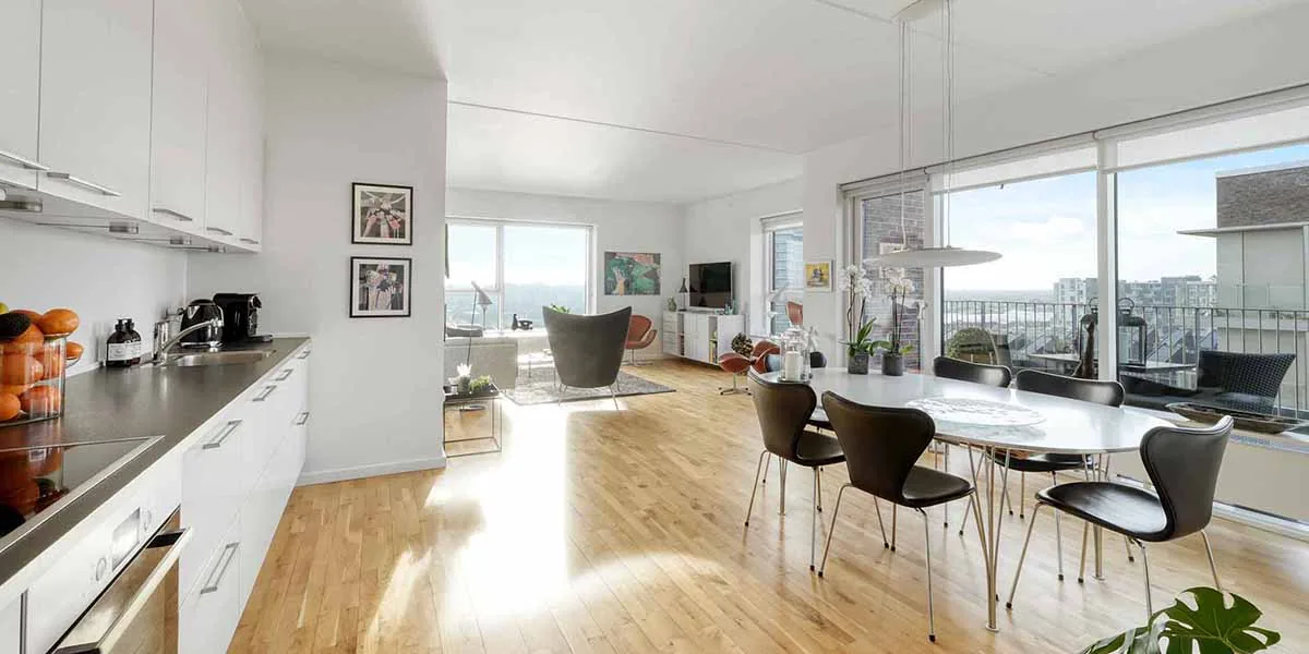 4-room apartment with a balcony in 2450 København SV image 1