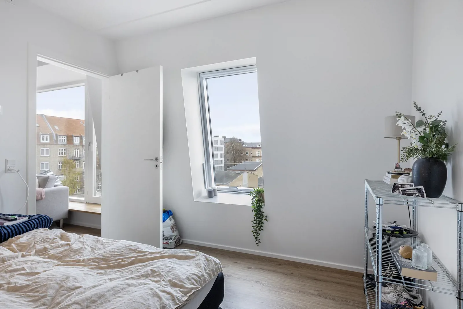 3-room apartment with a balcony in 9000 Ålborg image 6