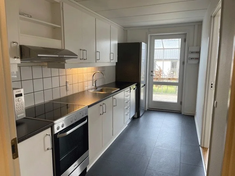 2-værelses lejlighed med altan i 5250 Odense SV billede 3