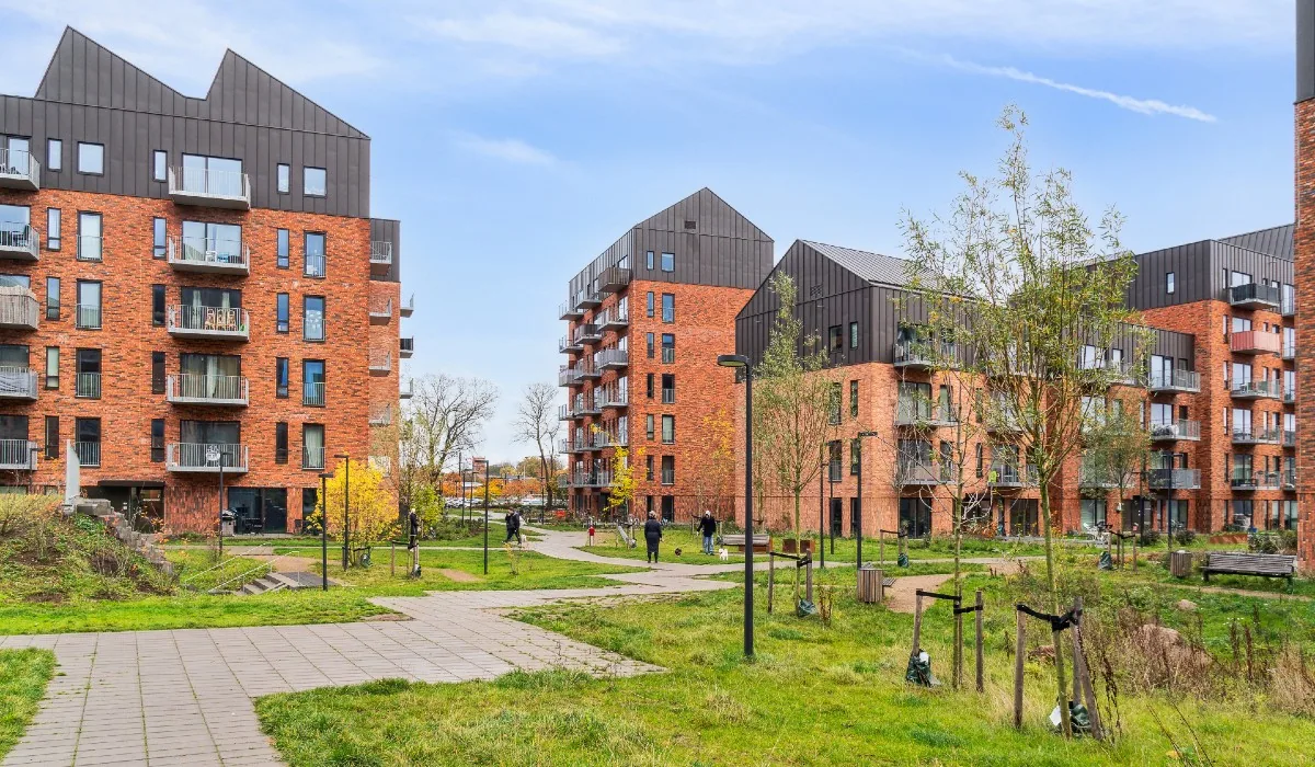 3-room apartment with a balcony in 2605 Brøndby image 1