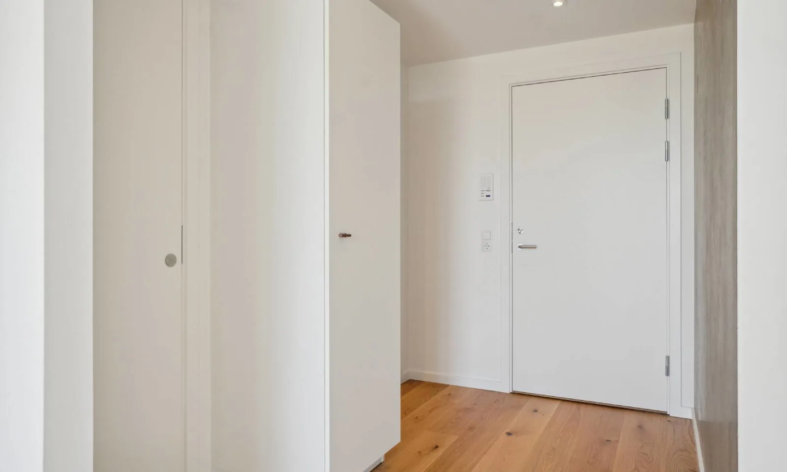 2-room apartment with a balcony in 2300 København S image 3