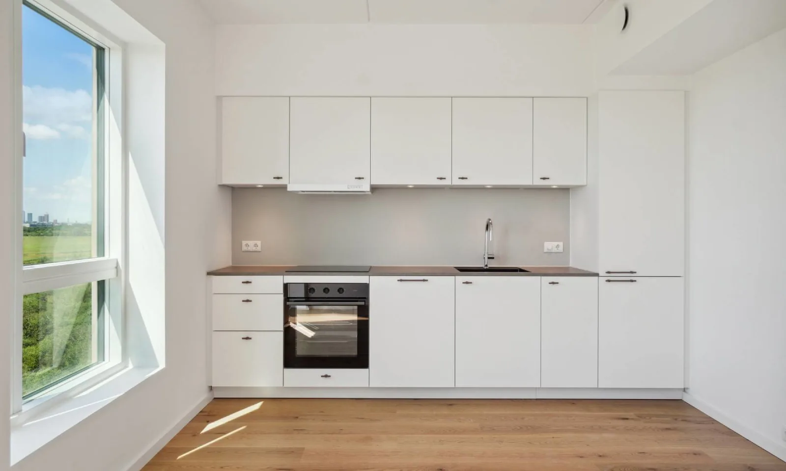 2-room apartment with a balcony in 2300 København S image 5