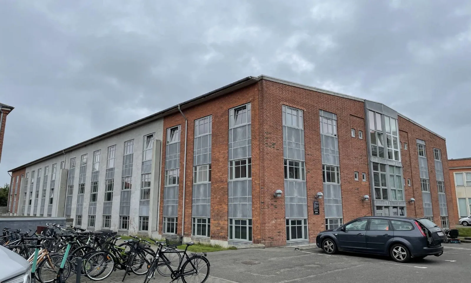 3-room apartment with an elevator in 5000 Odense image 4