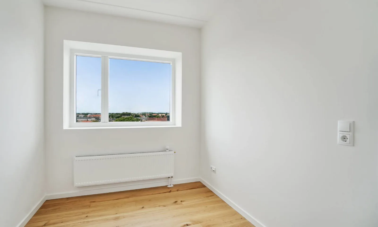 3-room apartment with a balcony in 2730 Herlev image 6