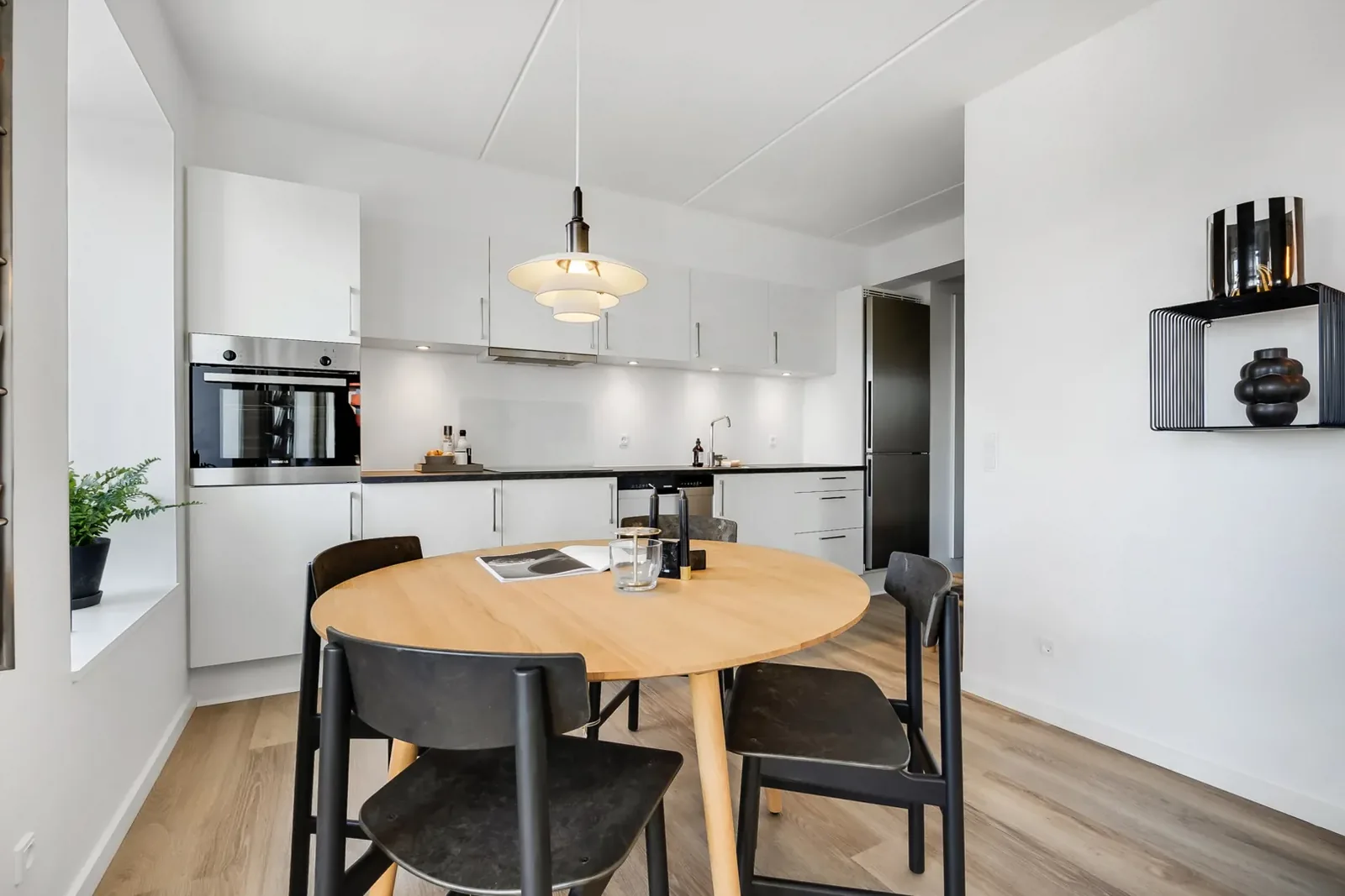 2-room apartment with a balcony in 9000 Ålborg image 5
