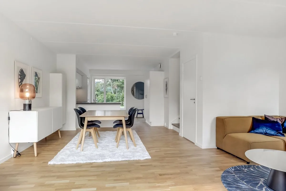 5-room townhouse with parking in 5000 Odense C image 5
