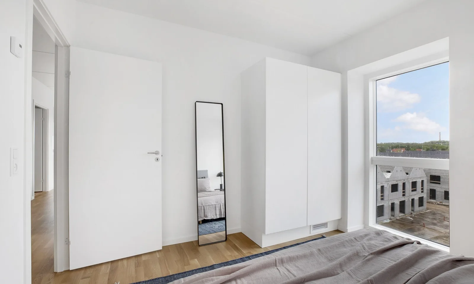 2-room apartment with an elevator in 2640 Hedehusene image 2