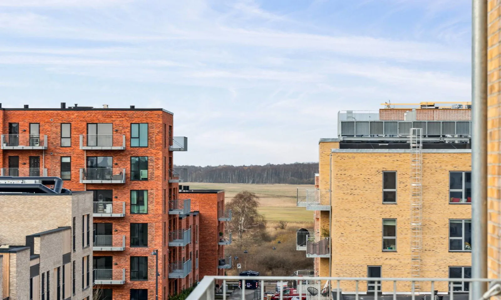 2-room apartment with a balcony in 2300 København S image 4