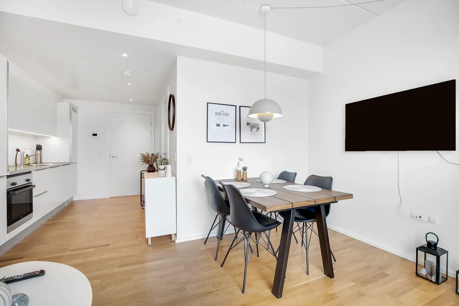 2-room apartment with an elevator in 9000 Ålborg image 2