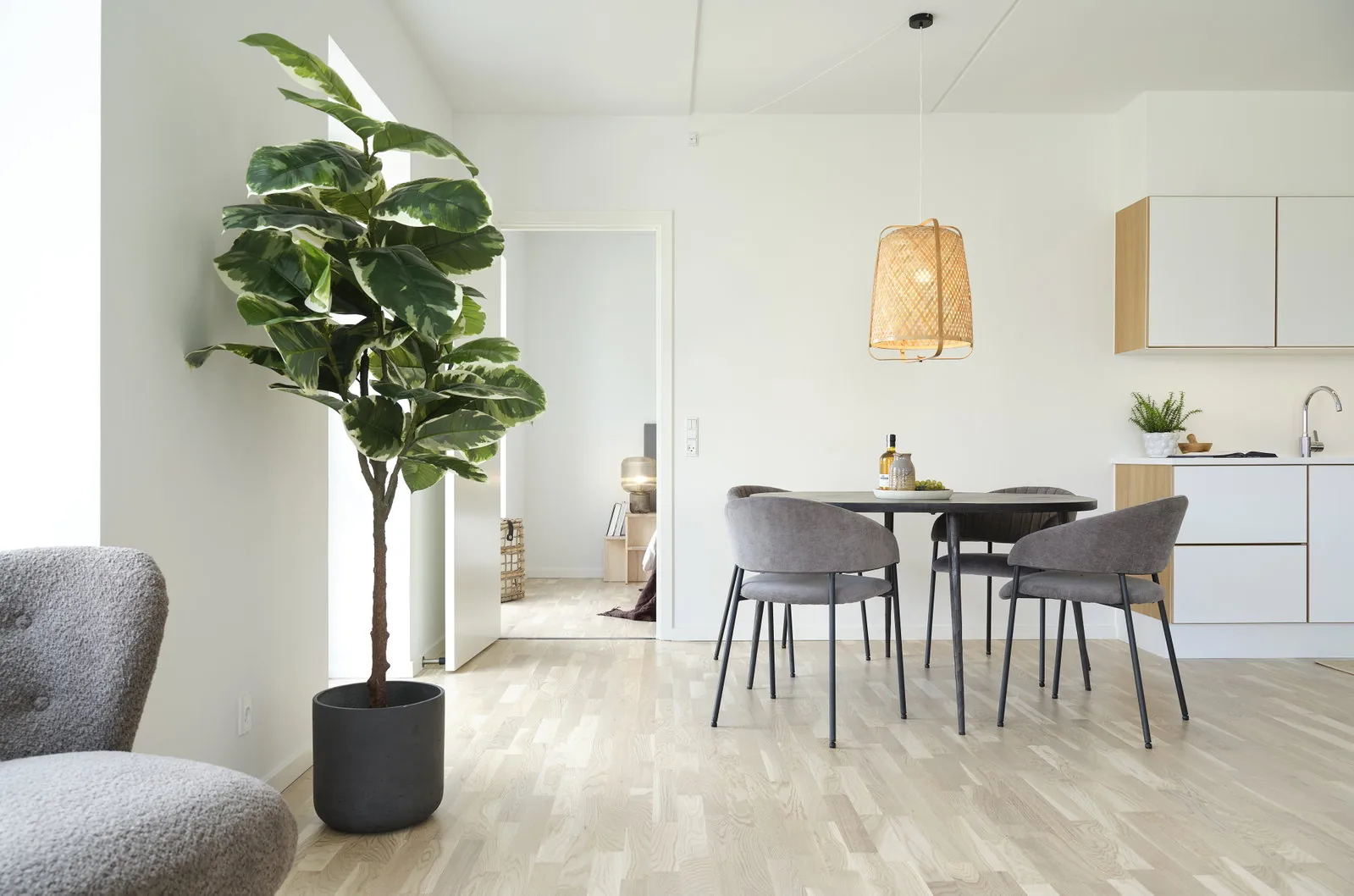 3-room apartment with a balcony in 3400 Hillerød image 5