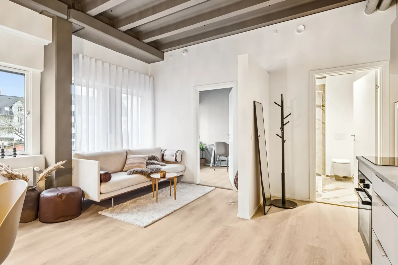 2-room apartment with an elevator in 9000 Ålborg image 3
