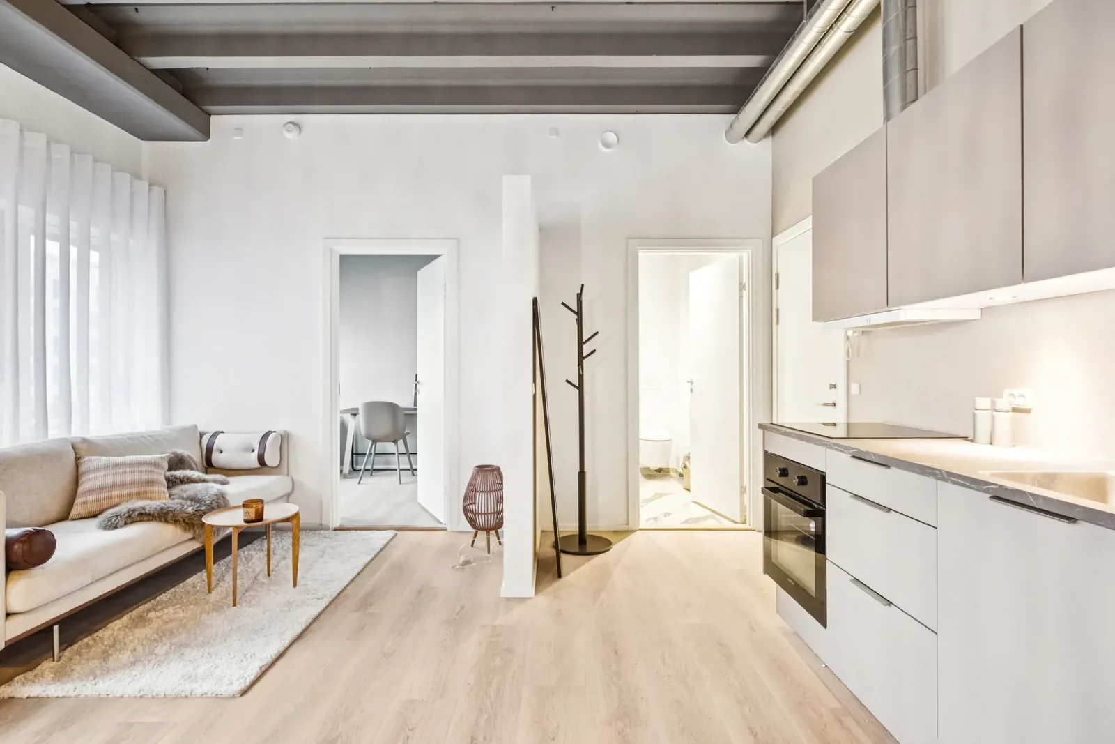 2-room apartment with an elevator in 9000 Ålborg image 1