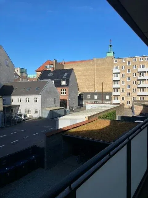 2-room apartment with a balcony in 9000 Ålborg