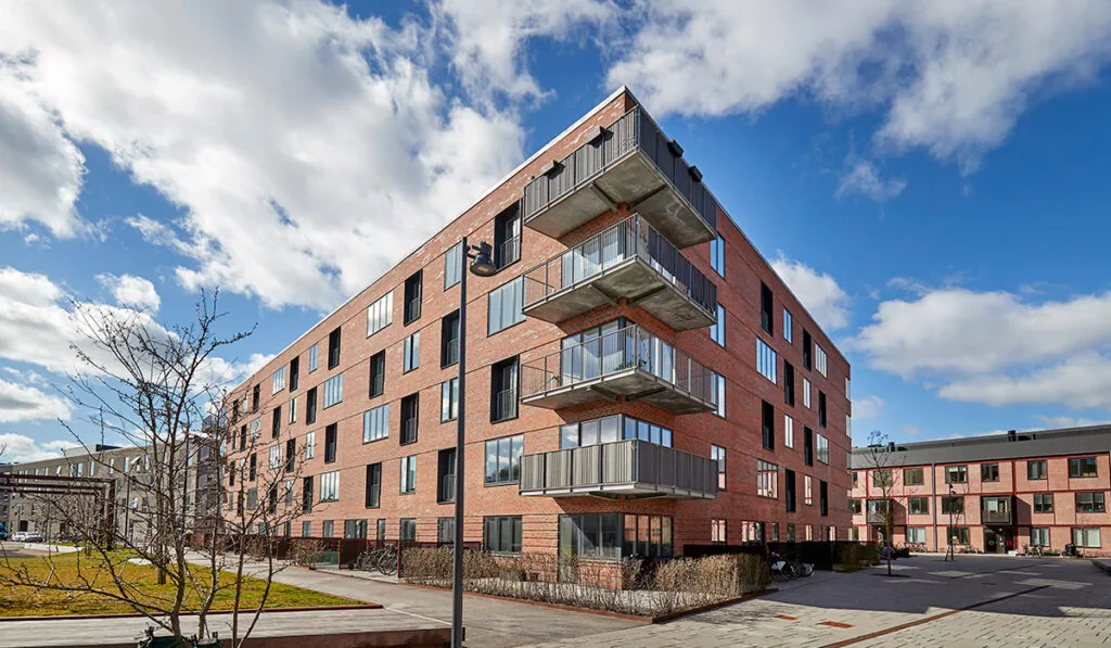 4-room apartment with a balcony in 2500 Valby