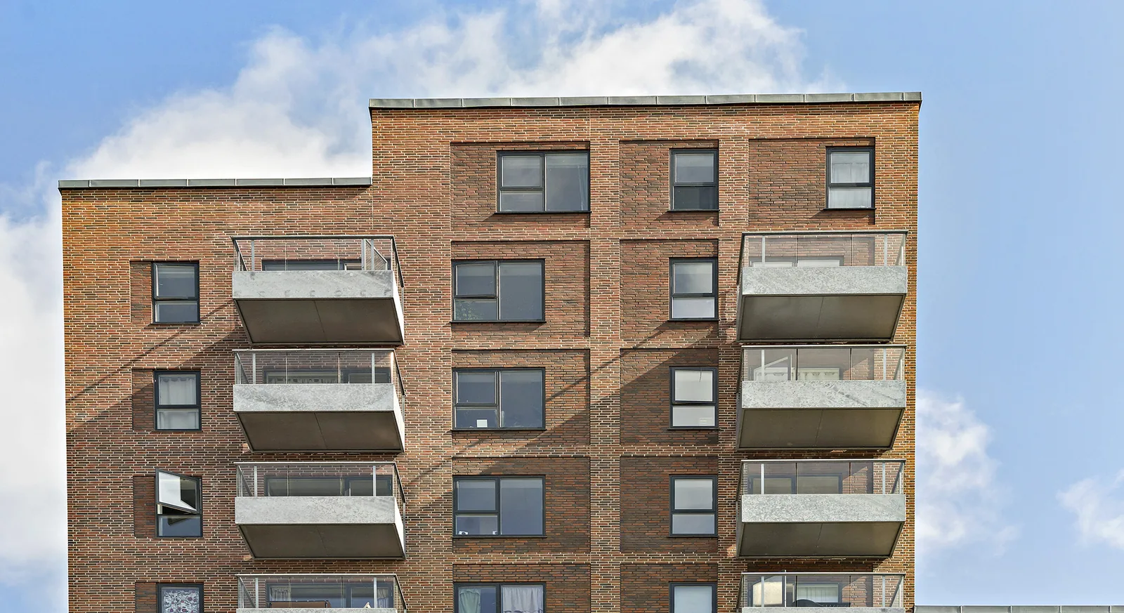 3-room apartment with a balcony in 2300 København S image 3