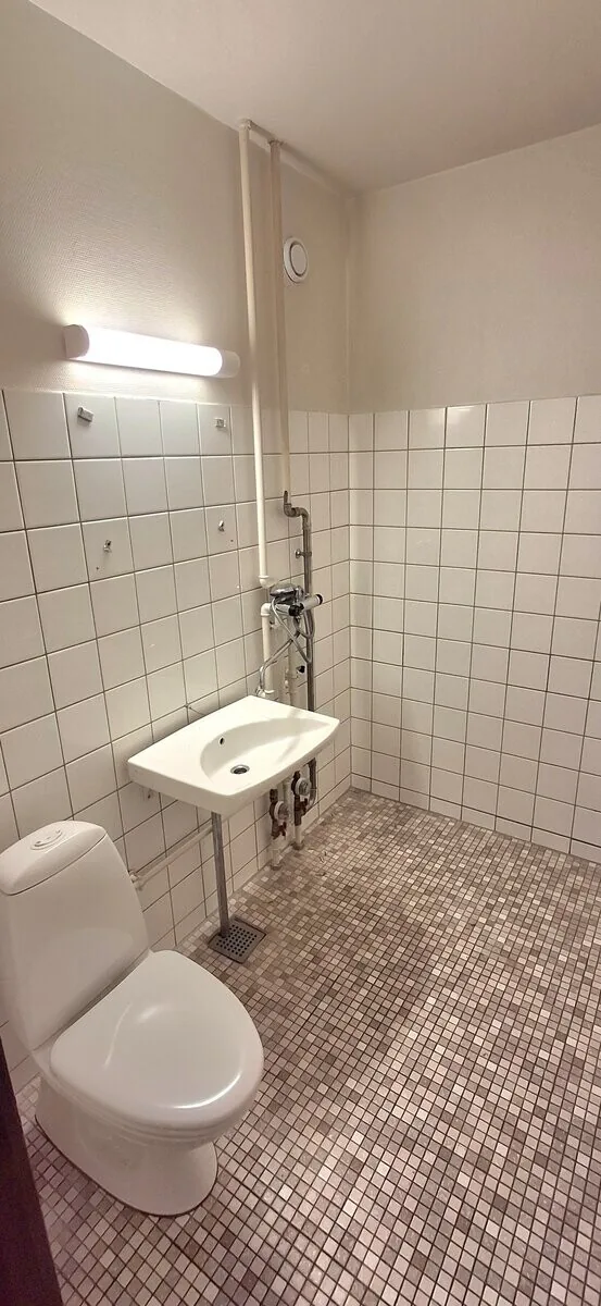 2-room apartment with a balcony in 9900 Frederikshavn image 3