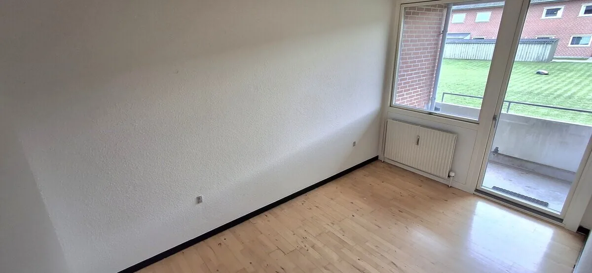 2-room apartment with a balcony in 9900 Frederikshavn image 4