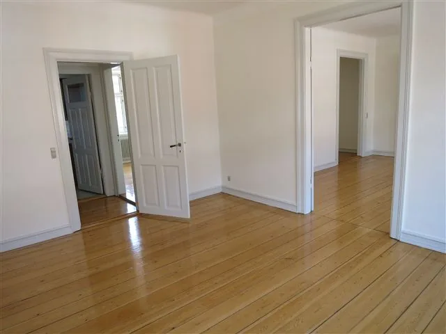 5-room apartment in 5000 Odense C image 2