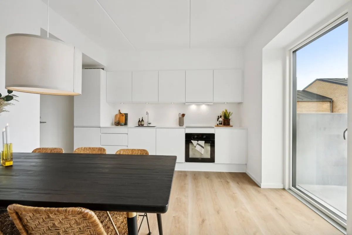 4-room apartment with a balcony in 5200 Odense V image 3