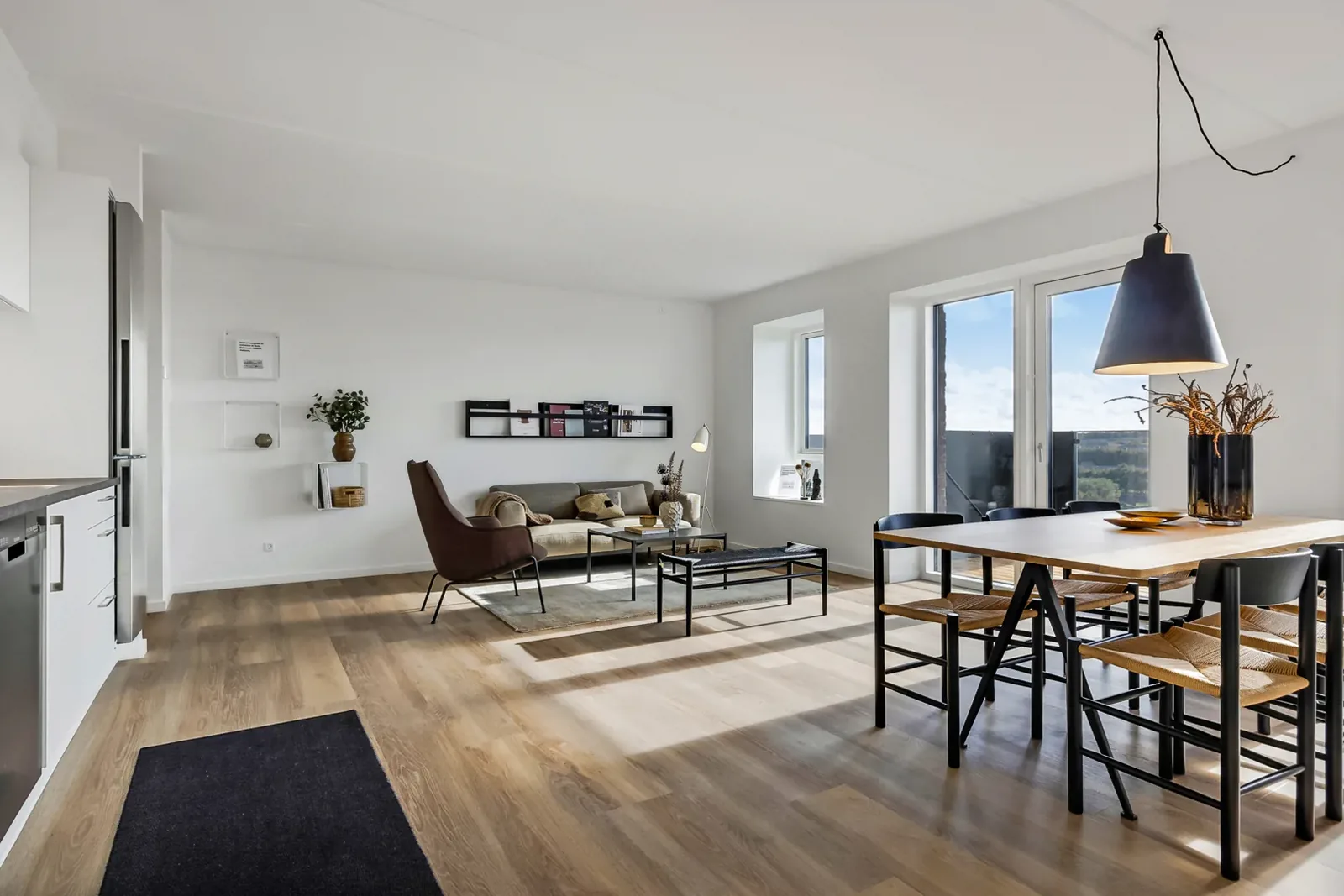 3-room apartment with a balcony in 9000 Ålborg image 6