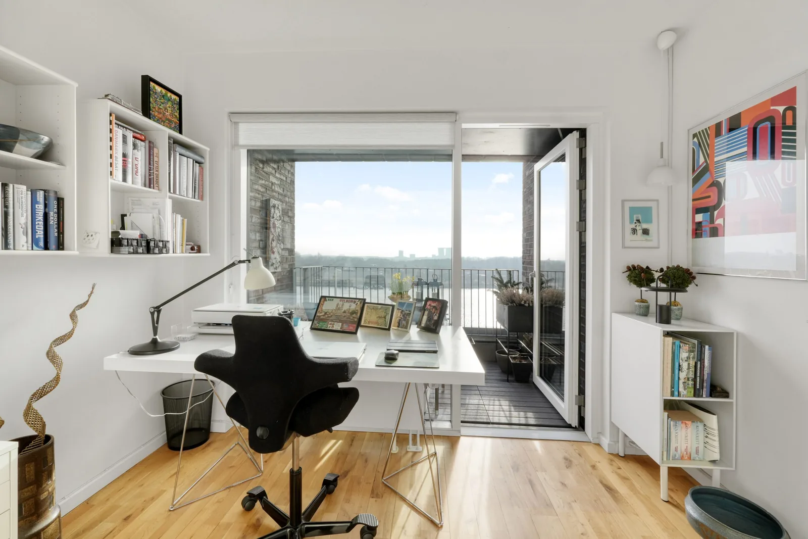 3-room apartment with a balcony in 2450 København SV image 5