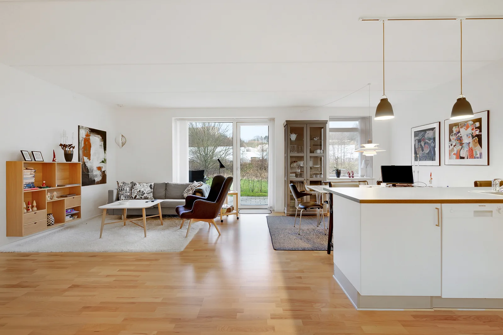 4-room apartment with a balcony in 9000 Ålborg image 2