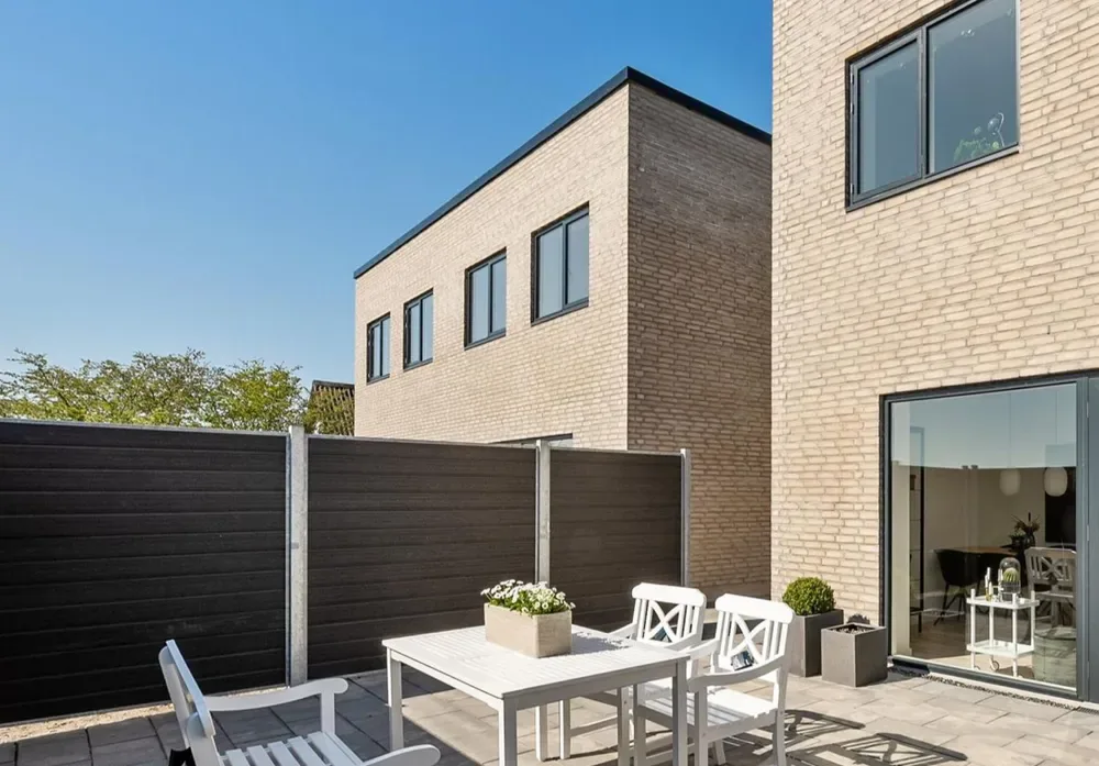 4-værelses rækkehus med terrasse i 8541 Skødstrup