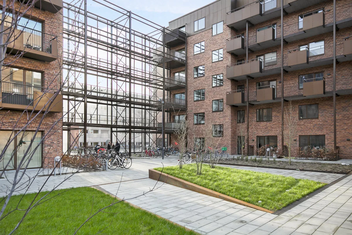 1-room apartment with a balcony in 2500 Valby image 1