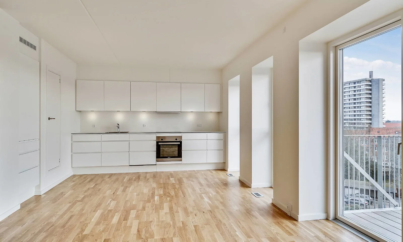 3-room apartment with a balcony in 2880 Bagsværd image 3