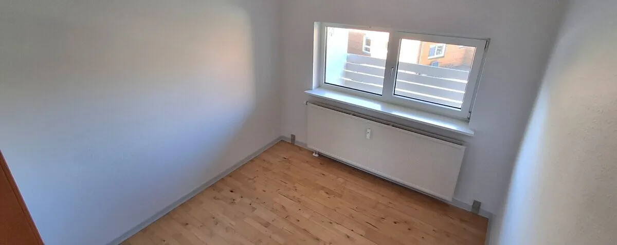 3-room apartment with a balcony in 9900 Frederikshavn image 5