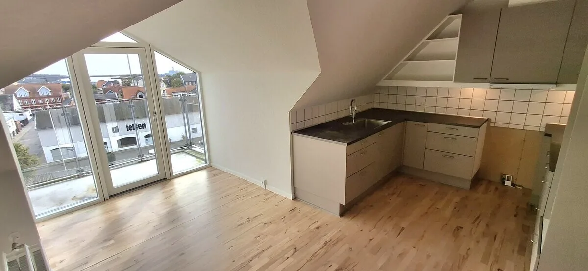 2-værelses lejlighed med altan i 9900 Frederikshavn billede 1