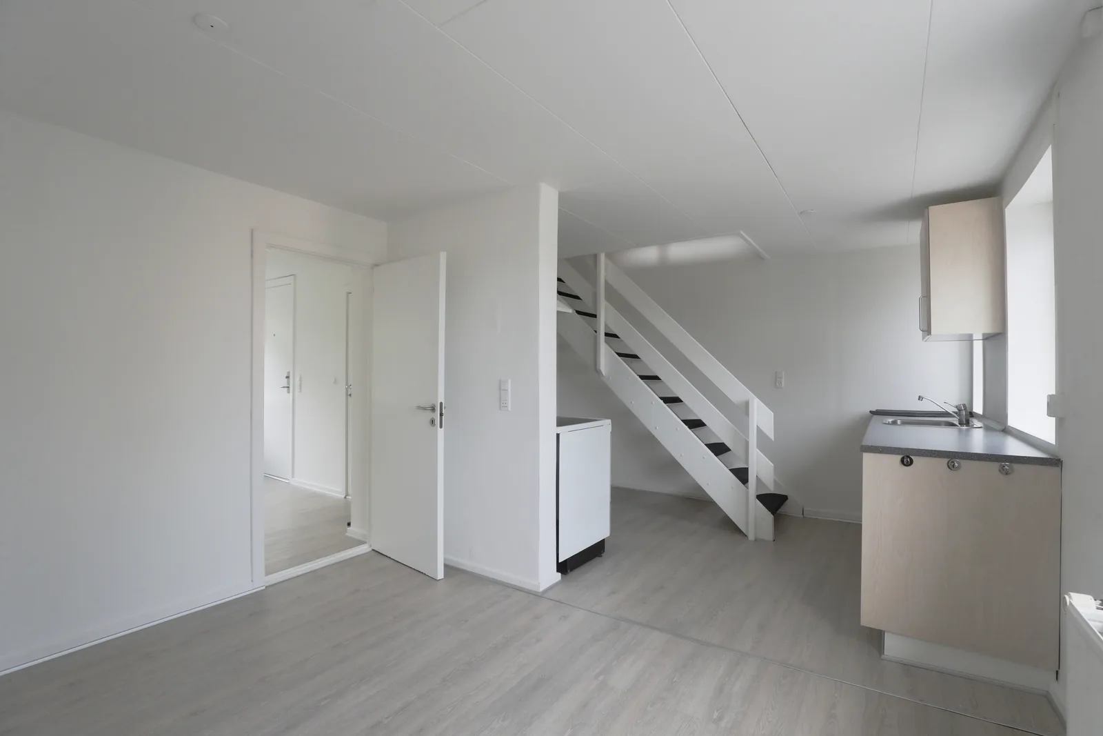 2-værelses lejlighed med parkering i Svenstrup J billede 3