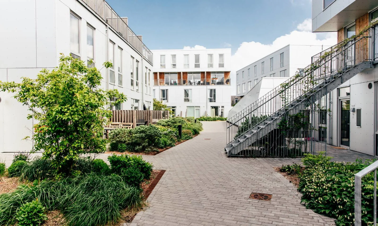 5-room townhouse with a balcony in 2720 Vanløse image 1
