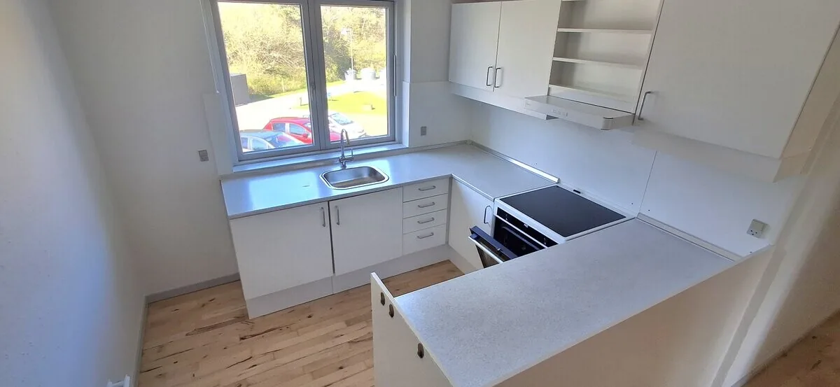 2-room apartment with a balcony in 9900 Frederikshavn image 1