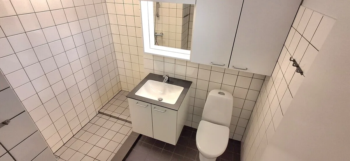 2-room apartment with a balcony in 9900 Frederikshavn image 4