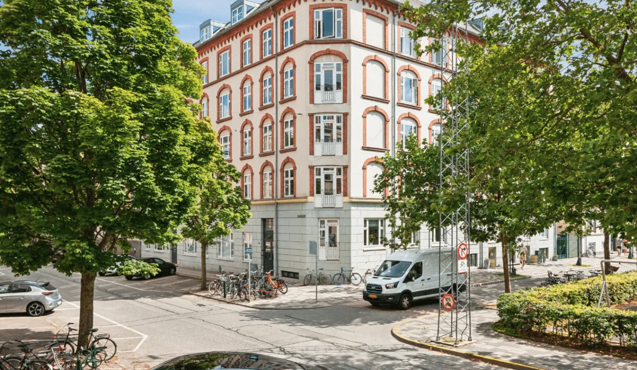 3-værelses lejlighed med altan i 2000 Frederiksberg billede 1