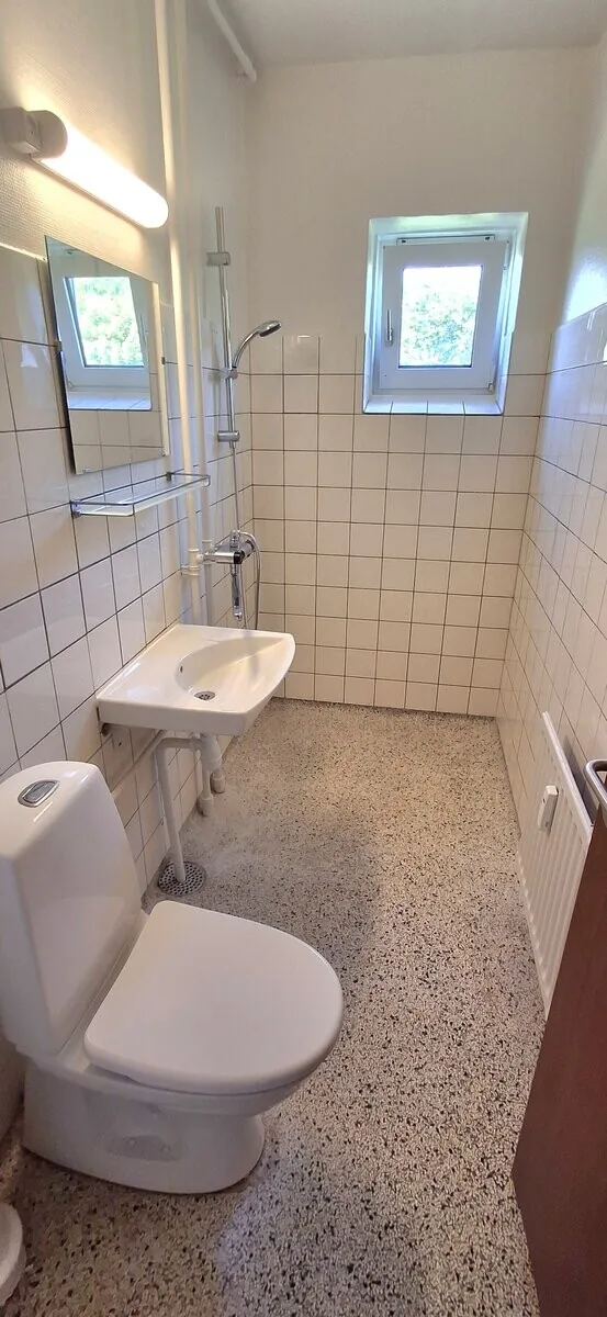 4-room apartment with a balcony in 9900 Frederikshavn image 3