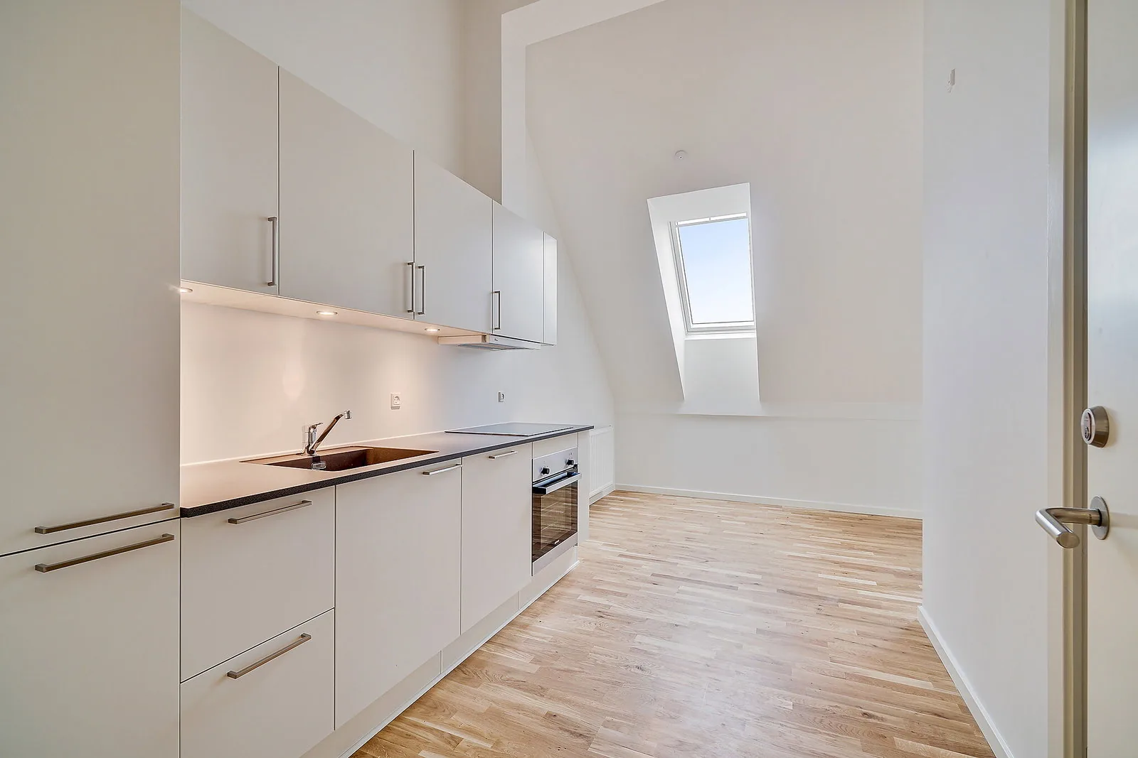 1-værelses lejlighed med elevator i 8200 Århus N billede 1