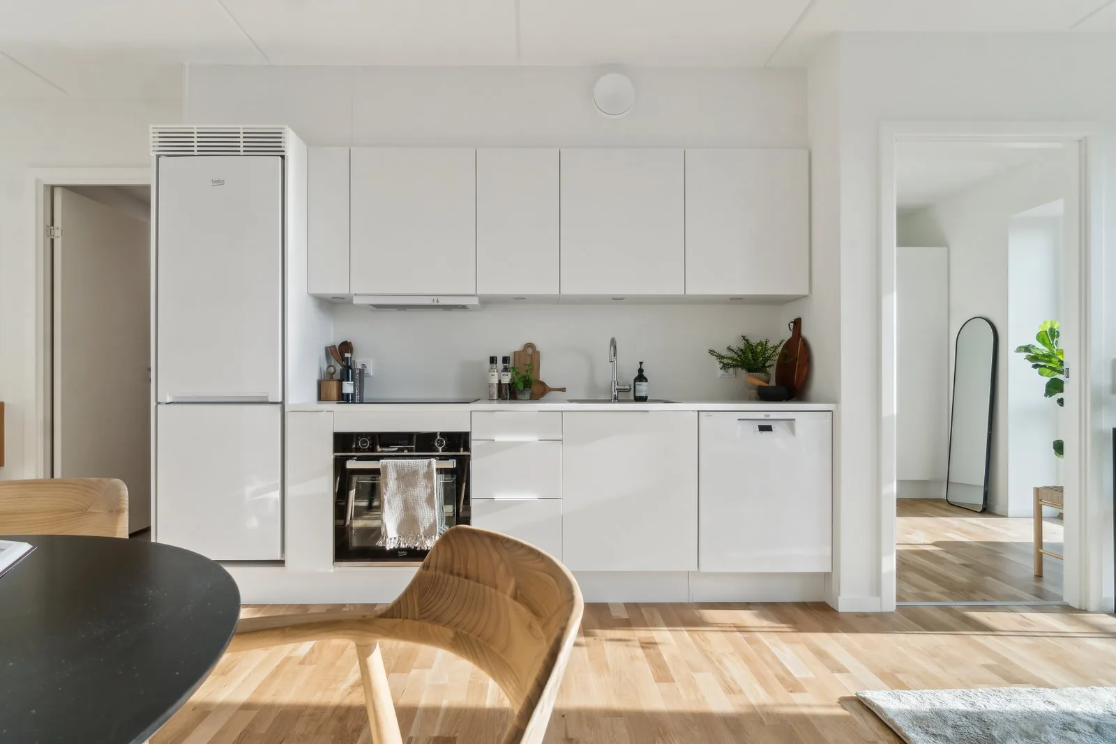 2-room apartment with an elevator in 2730 Herlev image 3