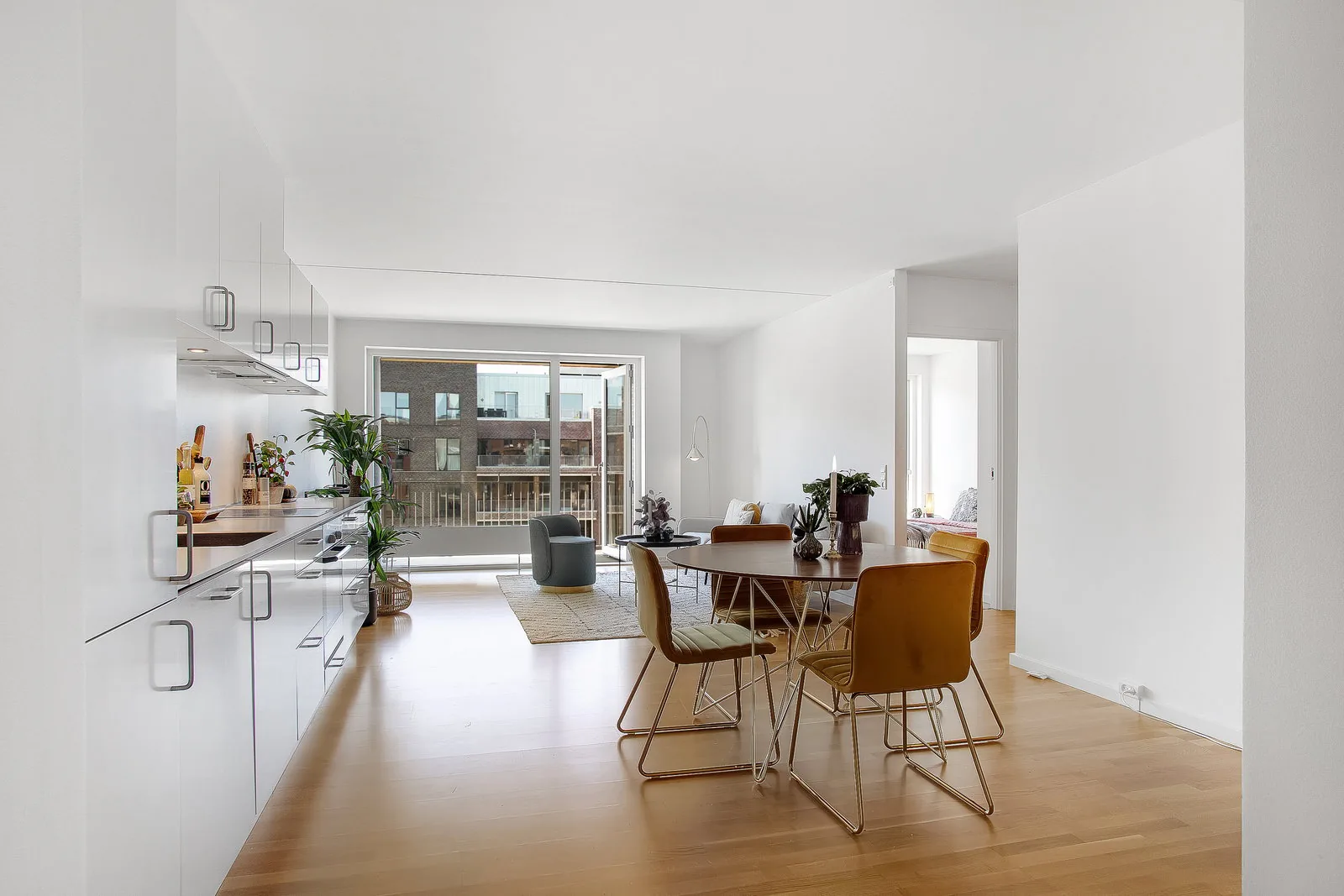 2-room apartment with an elevator in 2450 København Sv image 5