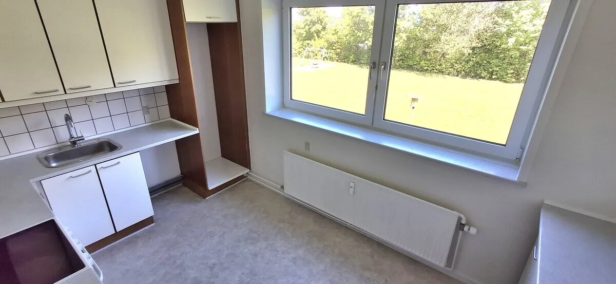 4-room apartment with a balcony in 9900 Frederikshavn image 1