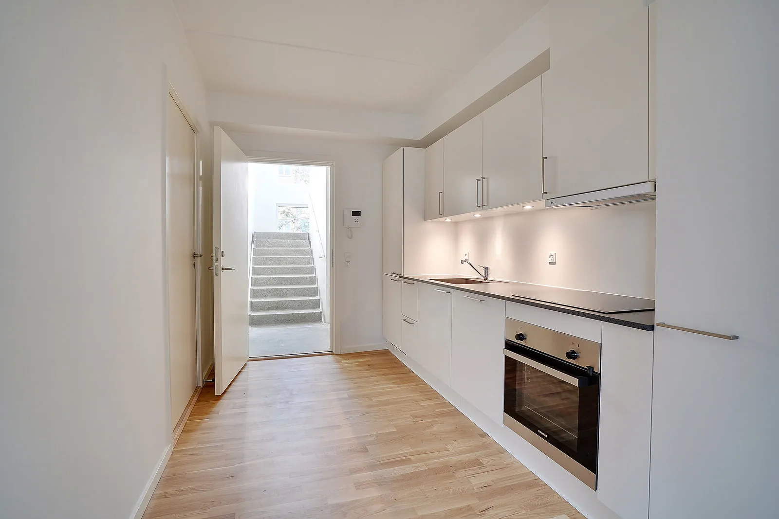 1-værelses lejlighed med elevator i 8200 Århus N billede 2