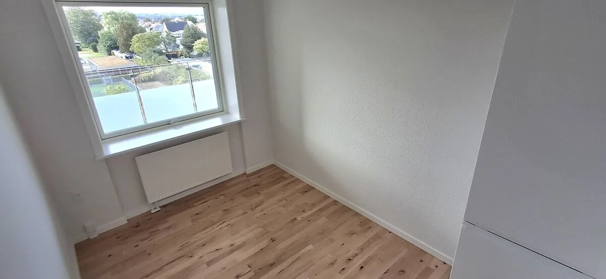 4-værelses lejlighed med altan i 9900 Frederikshavn billede 5