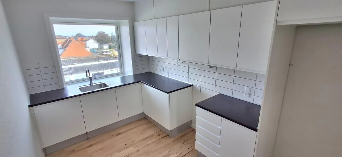 4-værelses lejlighed med altan i 9900 Frederikshavn billede 1