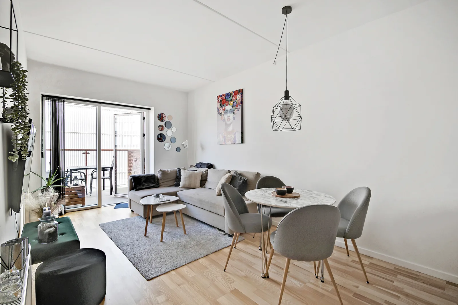 2-room apartment with a balcony in 8220 Brabrand image 3