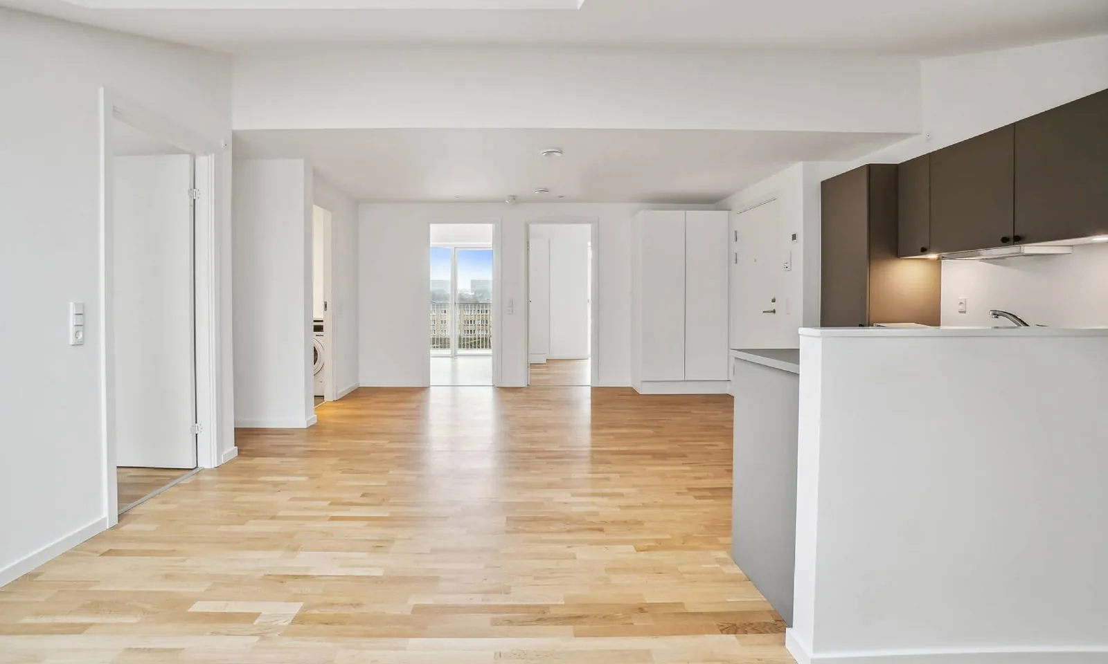 4-room apartment with a balcony in 2700 Brønshøj image 4